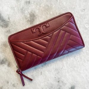 Pre-loved Tory Burch Alexa Zip Continental Wallet